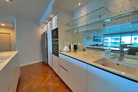Condominio de 2 dormitorios en Hua Hin, Tailandia № 168409 - foto 12