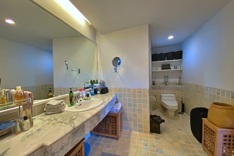 Condominio de 2 dormitorios en Hua Hin, Tailandia № 168409 - foto 19