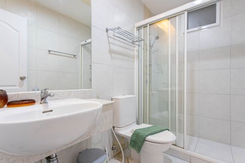 Condominio de 4 dormitorios en Hua Hin, Tailandia № 168413 - foto 22