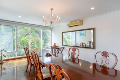Condominio de 4 dormitorios en Hua Hin, Tailandia № 168413 - foto 9