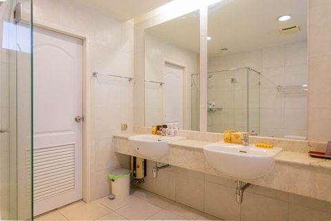 Condominio de 4 dormitorios en Hua Hin, Tailandia № 168413 - foto 21