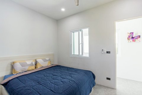 Chalet de 3 dormitorios en Hua Hin, Tailandia № 168410 - foto 18