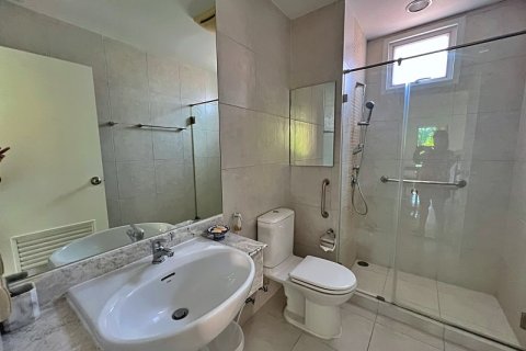 Condominio de 3 dormitorios en Hua Hin, Tailandia № 168407 - foto 18