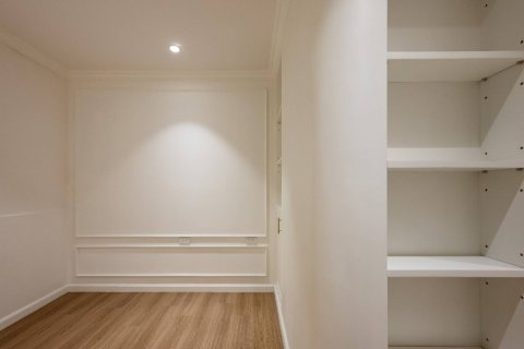 Condominio de 3 dormitorios en Bangkok, Tailandia № 180635 - foto 23