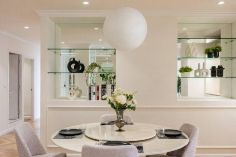 Condominio de 3 dormitorios en Bangkok, Tailandia № 180635 - foto 11
