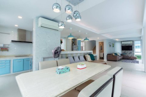 Дуплекс в Хуа Хине, Таиланд с 3 спальнями  № 152603 - фото 9