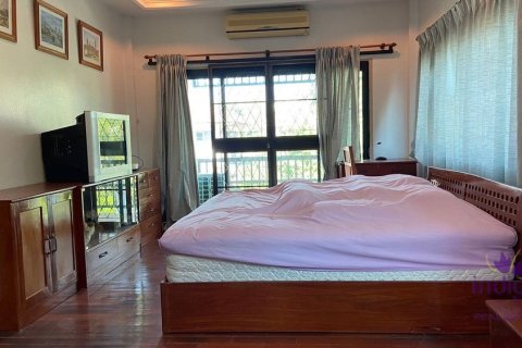 House in Chiang Mai, Thailand 4 bedrooms № 162479 - photo 7