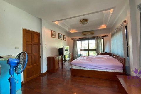 House in Chiang Mai, Thailand 4 bedrooms № 162479 - photo 5