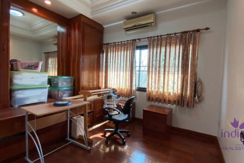 House in Chiang Mai, Thailand 4 bedrooms № 162479 - photo 8