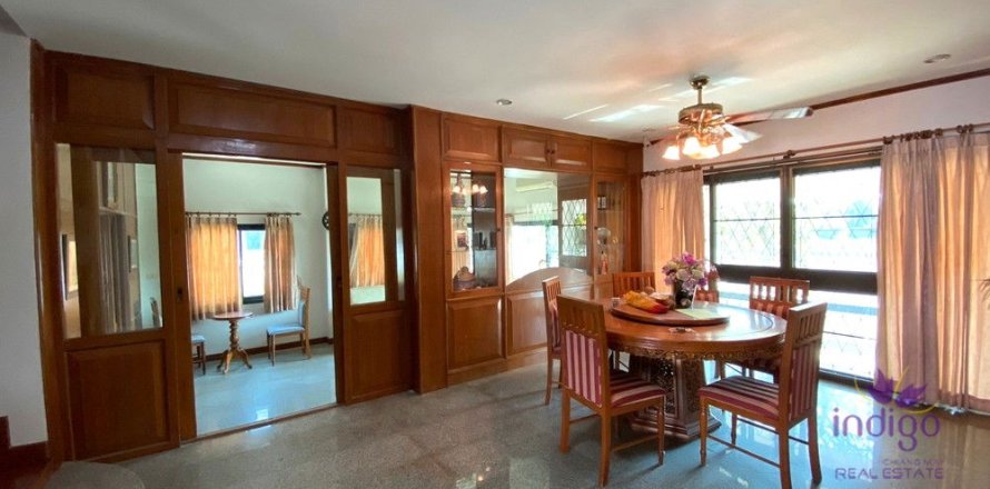 House in Chiang Mai, Thailand 4 bedrooms № 162479