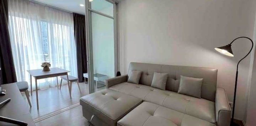 Estudio en el condominio en Bang Rak, Bangkok, Tailandia № 170797