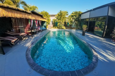 Villa in Sakon Nakhon, Thailand 6 Schlafzimmer № 170800 - Foto 6