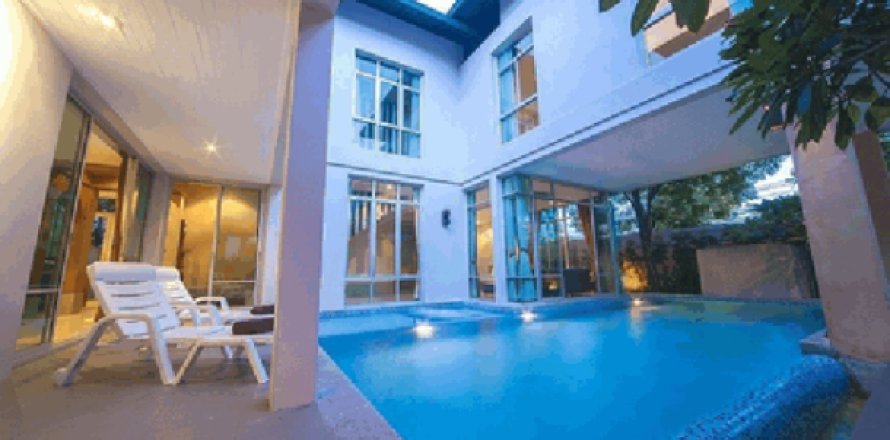 Chalet de 5 dormitorios en Jomtien Beach, Pattaya, Tailandia № 202931