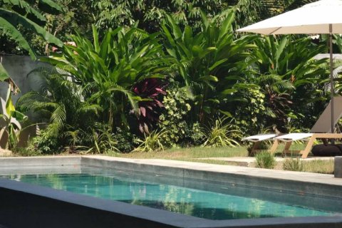 Chalet de 3 dormitorios en Surat Thani, Tailandia № 172872 - foto 2