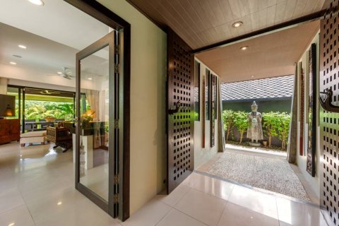 Chalet de 2 dormitorios en Surat Thani, Tailandia № 172876 - foto 8