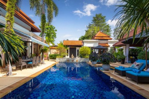 Villa in Phuket, Thailand 4 Schlafzimmer № 152597