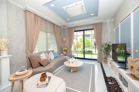 Chalet de 4 dormitorios en Hua Hin, Tailandia № 176837 - foto 3