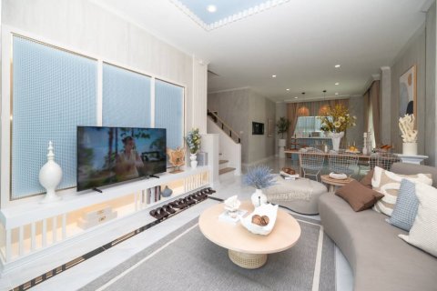 Chalet de 4 dormitorios en Hua Hin, Tailandia № 176837 - foto 2