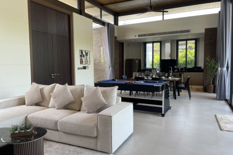 Chalet de 4 dormitorios en Phuket, Tailandia № 173126 - foto 2