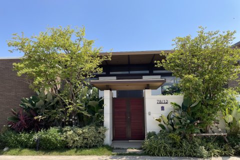 Chalet de 4 dormitorios en Phuket, Tailandia № 173126 - foto 4