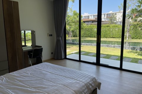 Chalet de 4 dormitorios en Phuket, Tailandia № 173126 - foto 14