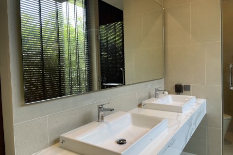Chalet de 4 dormitorios en Phuket, Tailandia № 173126 - foto 21