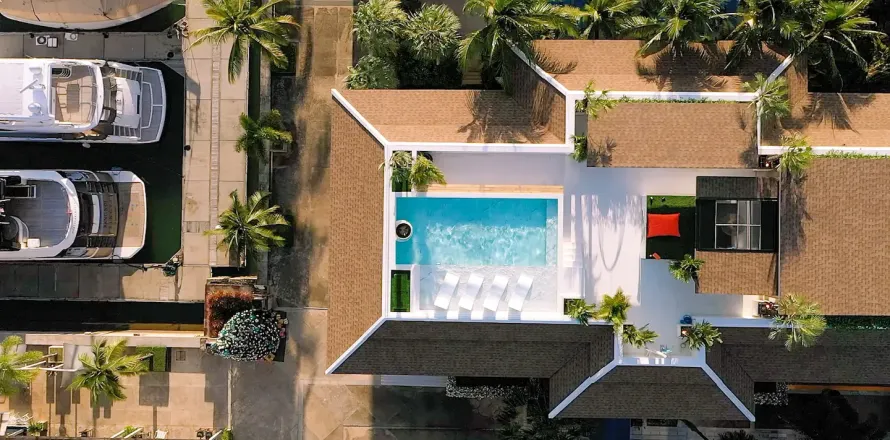 Chalet de 4 dormitorios en Ko Kaeo, Tailandia № 190824
