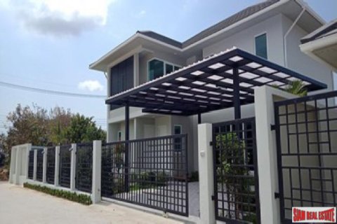 Casa de 3 dormitorios en Pattaya, Tailandia № 202907 - foto 3