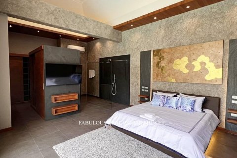 Chalet de 2 dormitorios en Bang Tao, Tailandia № 179679 - foto 2