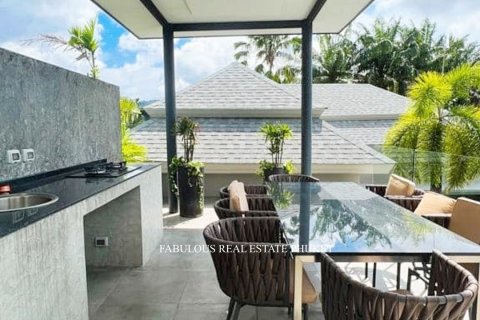 Chalet de 2 dormitorios en Bang Tao, Tailandia № 179679 - foto 9