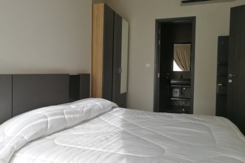 Condo à Watthana, Bangkok, Thaïlande, 1 chambre  № 200567 - photo 4