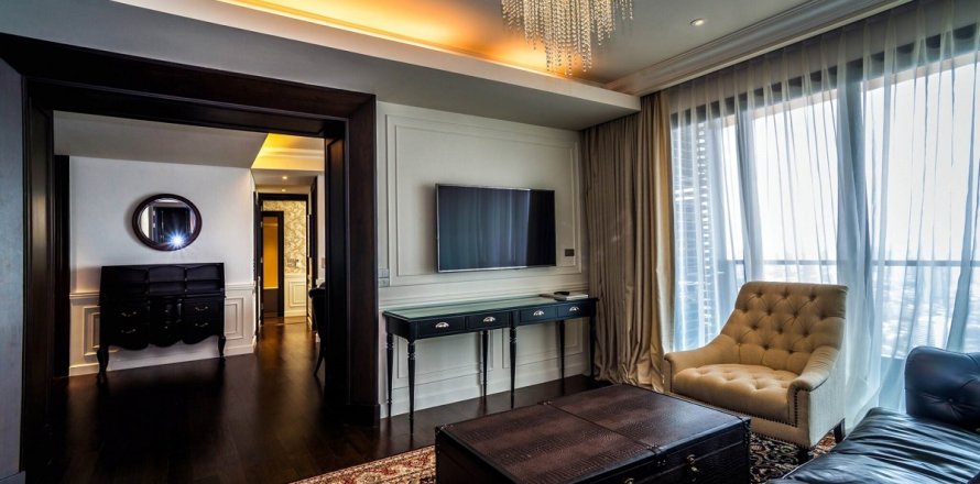 Condo à Watthana, Bangkok, Thaïlande, 3 chambres  № 200563