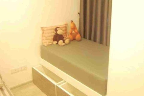 Condominio de 1 dormitorio en Thonburi, Bangkok, Tailandia № 183618 - foto 6