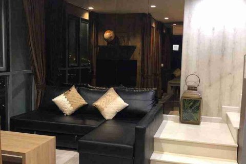 Condominio de 2 dormitorios en Bangkok, Tailandia № 183617 - foto 8