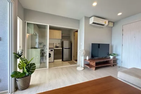 Studio in the Condo in Phra Khanong, Bangkok, Thailand  № 169291