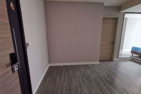 Condominio de 1 dormitorio en Bang Rak, Bangkok, Tailandia № 48182 - foto 3
