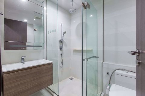 Condo à Khlong Toei, Bangkok, Thaïlande, 2 chambres № 48185 - photo 5