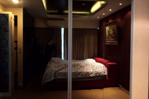 Condominio de 2 dormitorios en Ratchathewi, Bangkok, Tailandia № 48183 - foto 5