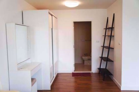 Condominio de 1 dormitorio en Watthana, Bangkok, Tailandia № 48180 - foto 6