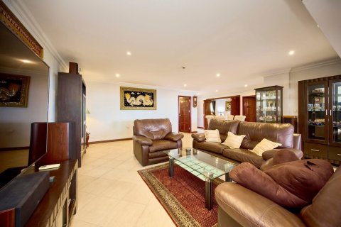 Condominio de 3 dormitorios en Pattaya, Tailandia № 168879