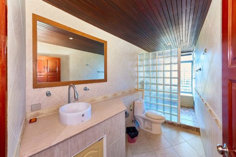 Eigentumswohnung in Pattaya, Thailand, 3 Schlafzimmer № 168879 - Foto 24