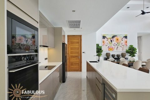 Villa in Bang Tao, Thailand 4 Schlafzimmer № 233570 - Foto 9