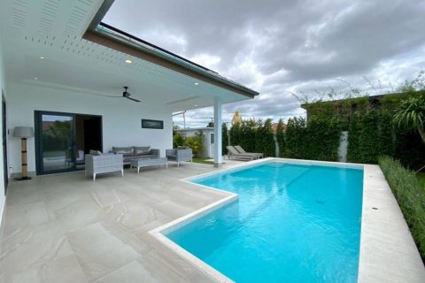 Chalet de 3 dormitorios en Hua Hin, Tailandia № 176820 - foto 2
