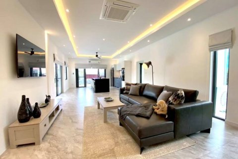 Chalet de 3 dormitorios en Hua Hin, Tailandia № 176820 - foto 6