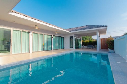Chalet de 3 dormitorios en Hua Hin, Tailandia № 176821 - foto 2