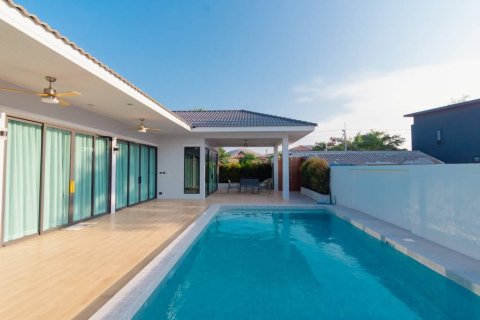 Chalet de 3 dormitorios en Hua Hin, Tailandia № 176821 - foto 3