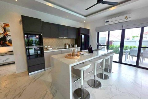 Villa in Hua Hin, Thailand 3 bedrooms № 176819 - photo 6