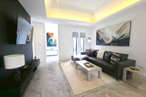 Villa in Hua Hin, Thailand 3 Schlafzimmer № 176818 - Foto 3