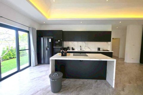Villa in Hua Hin, Thailand 3 Schlafzimmer № 176818 - Foto 7