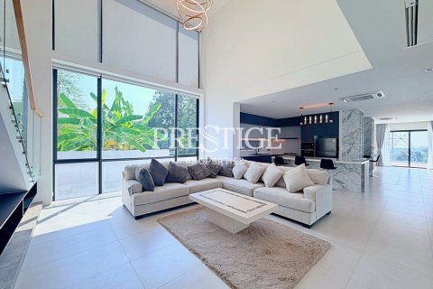 Maison à Pattaya, Thaïlande 5 chambres № 198725 - photo 3